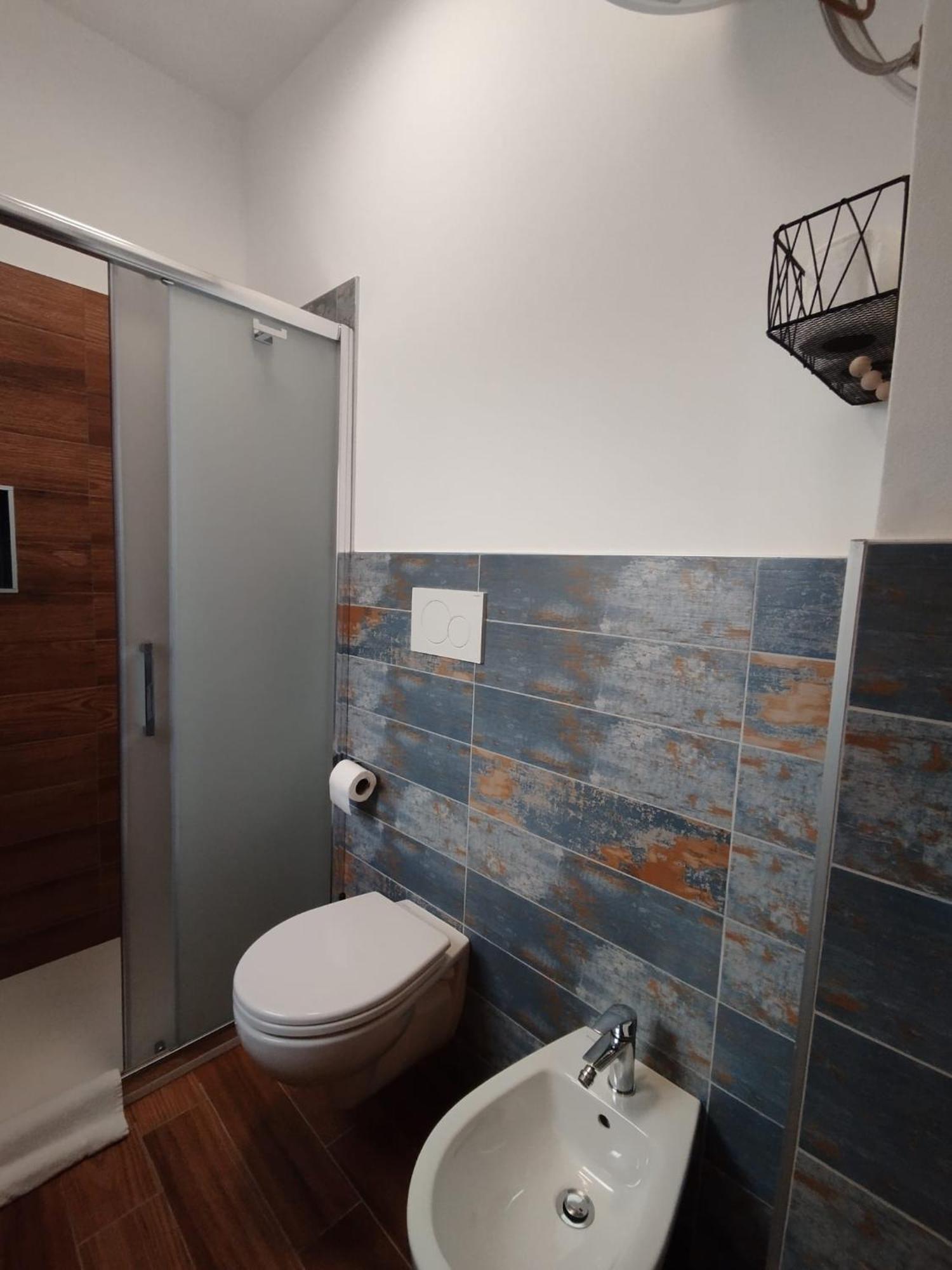 Ravanas 33 Bari Exterior foto
